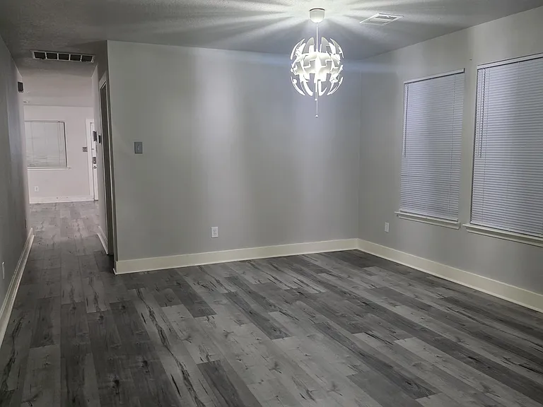 Settlers Lake Cir N — Photo 4