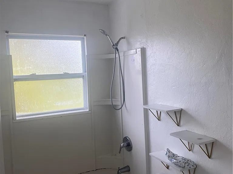 3323 Michigan Ave — Photo 7