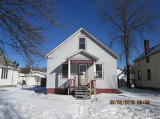 119 E 17th St, Hibbing, MN 55746