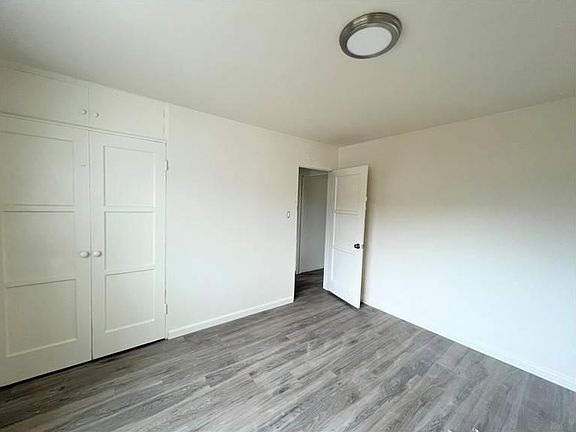 4th image of 6551 Kelly St