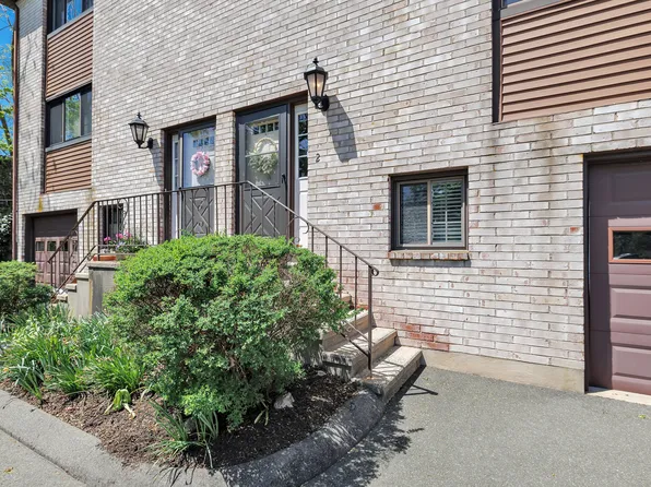 44 Columbus Place #2, Stamford, CT 06907