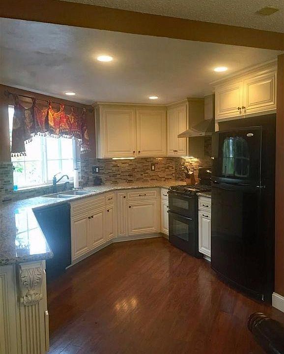1st image of 306 San Simeon Pl