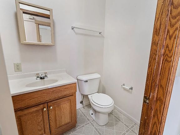 3rd image of 2217 W Wisconsin Ave #8