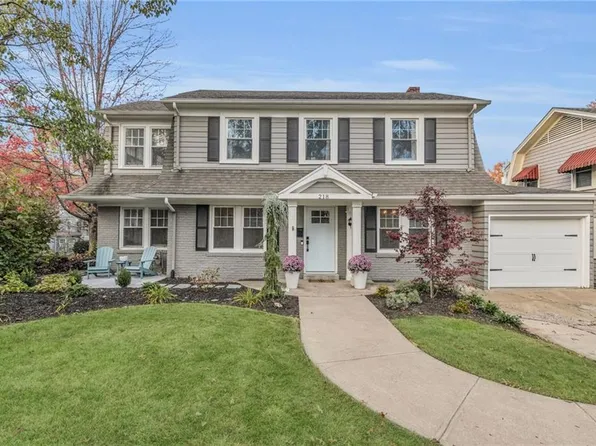 218 W 67th Ter, Kansas City, MO 64113