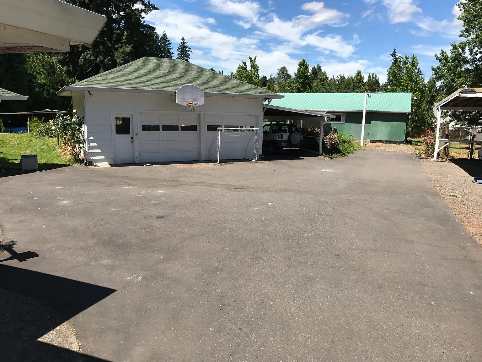 3 bed, 2058 sqft, $2,000 — Photo 2