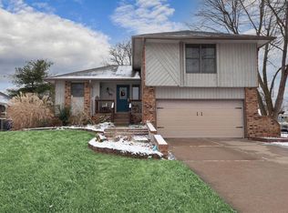 1642 W Primrose St, Springfield, MO 65807