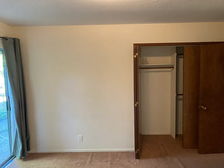 14407 Kingsley Ave — Photo 16