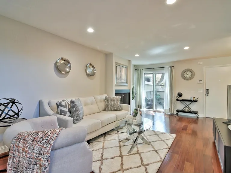 647 Garland Ave — Photo 2