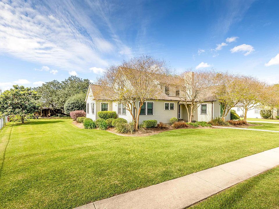 2729 Highway 1, Labadieville, LA 70372 Zillow