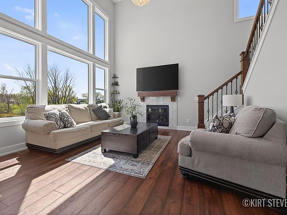 3rd image of 4436 76th St SE