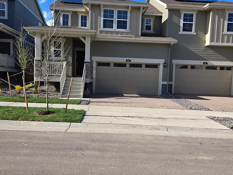 669 McGeal Pl — Photo 1