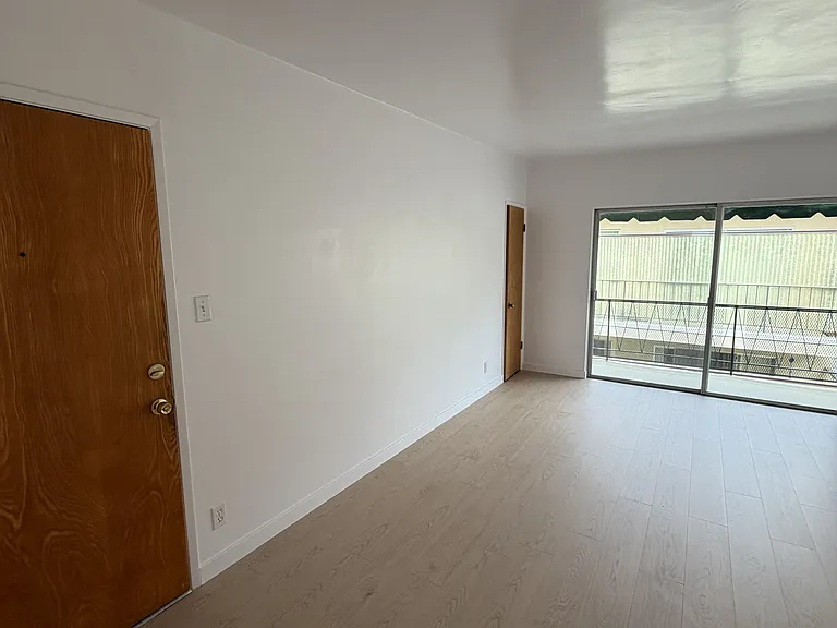 825 Euclid St #5 — Photo 5