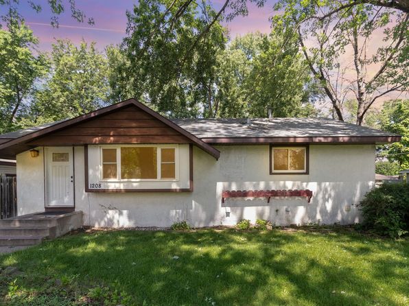 1208 82nd Ave N