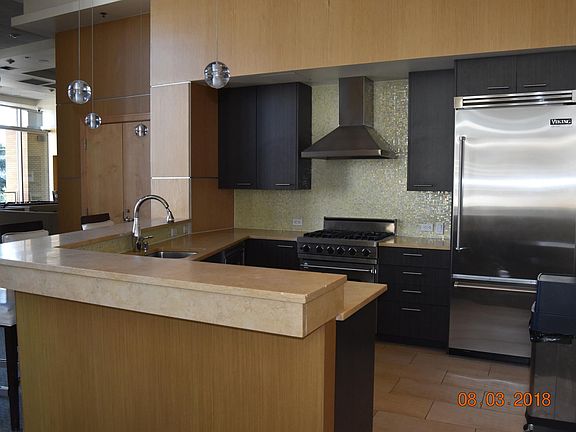 4th image of 10650 NE 9th Pl #806
