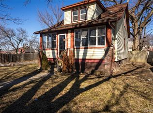 1566 Paris Ave, Lincoln Park, MI 48146