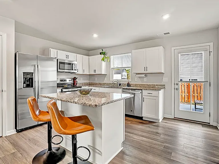 501 Mills Hill Way — Photo 9