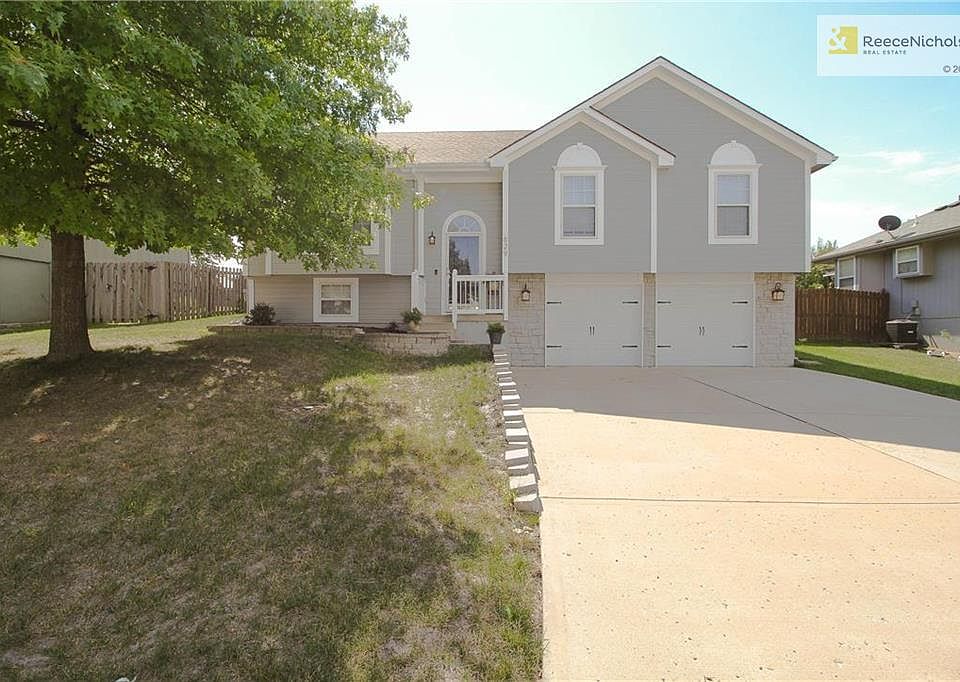 1st image of 629 SE Nelson Dr