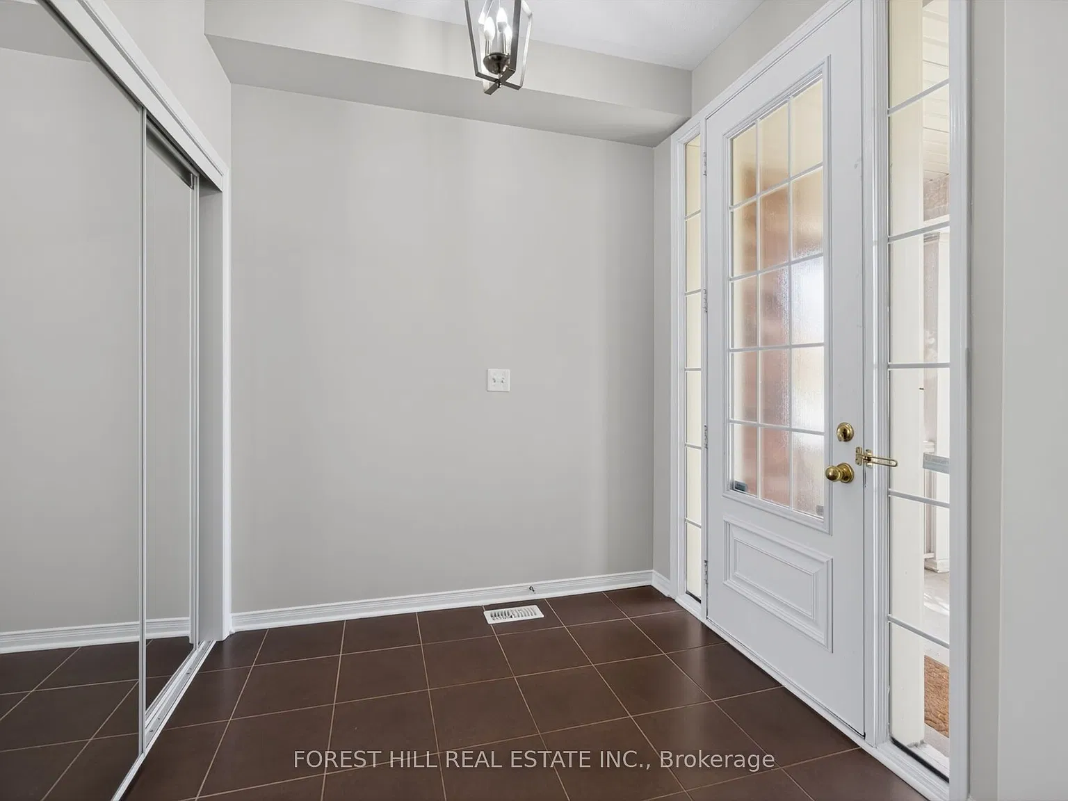 3 bed, $3,600 — Photo 2