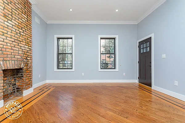 Rented by MySpaceNYC | media 28