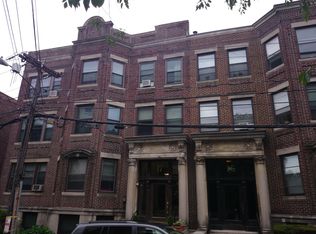 17 Stearns Rd APT 6, Brookline, MA 02446
