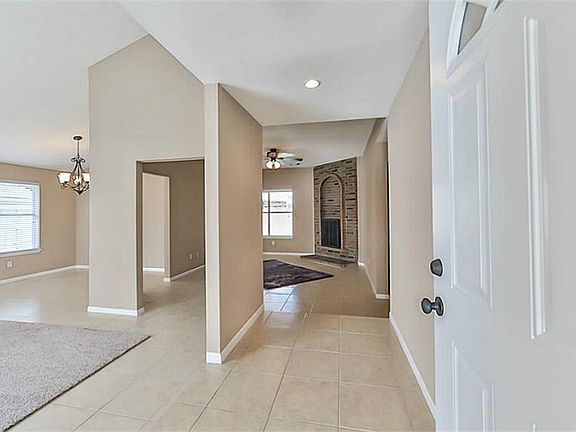 3rd image of 5111 Smokey River Dr