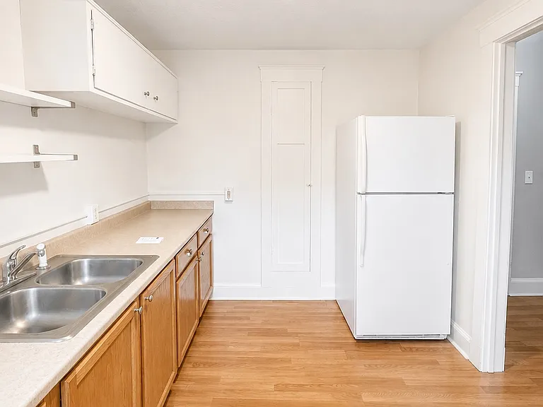 1304 W Broadway Ave #1304A — Photo 7