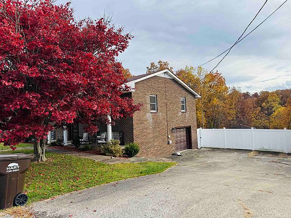 4th image of 3728 Evergreen Dr