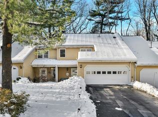 50 Old Coach Road, Clifton Park, NY 12065