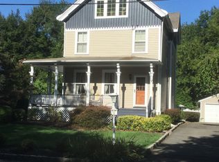 36 High St, Allendale, NJ 07401