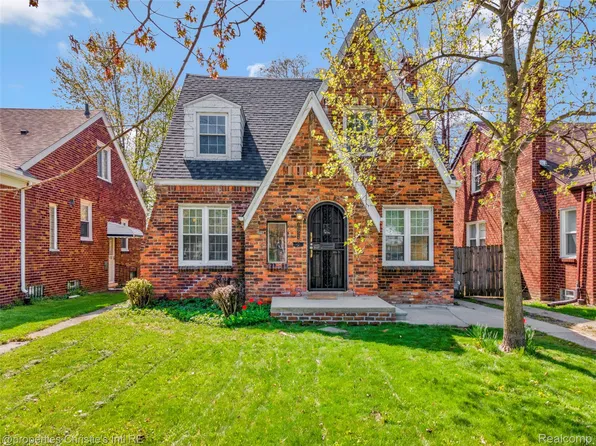 16924 Chandler Park Dr, Detroit, MI 48224