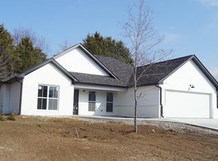 126 Winterview Dr, Bull Shoals, AR 72619