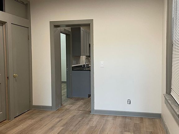 4th image of 303 E Livingston Ave #303