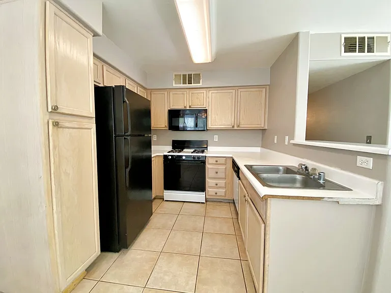 3061 Key Largo Dr #204 — Photo 7