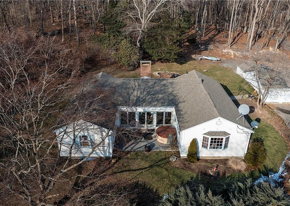1765 Division Rd, East Greenwich, RI 02818 Zillow