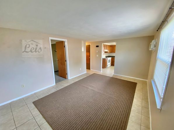 212 N Main St APT 1C