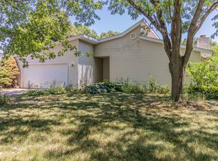 1914 Galena St, Urbana, IL 61802