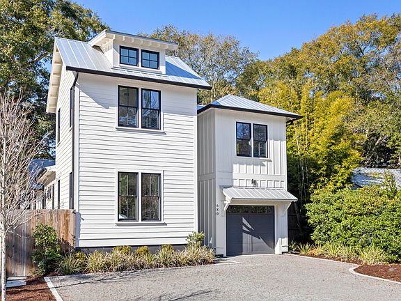 3rd image of 680 Atlantic St