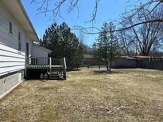 824 Paradise Dr — Photo 5
