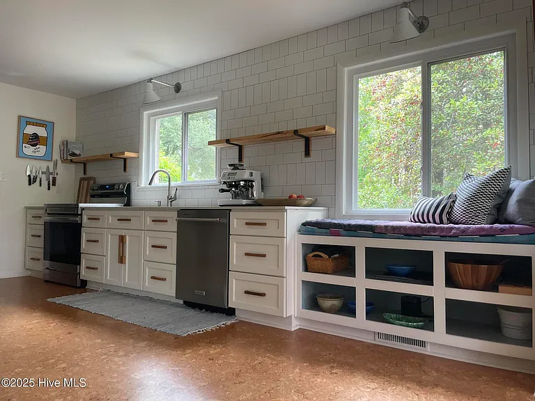 164 Pine Lake Dr — Photo 6