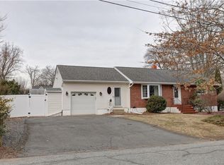 41 S Fremont Ave, Nanuet, NY 10954
