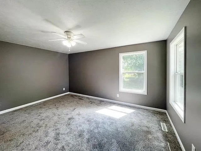 1836 Franklin St — Photo 13