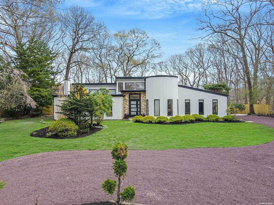 1st image of 40 Dogwood Lane