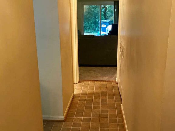 2nd image of 1236 Thomas Jefferson Pl