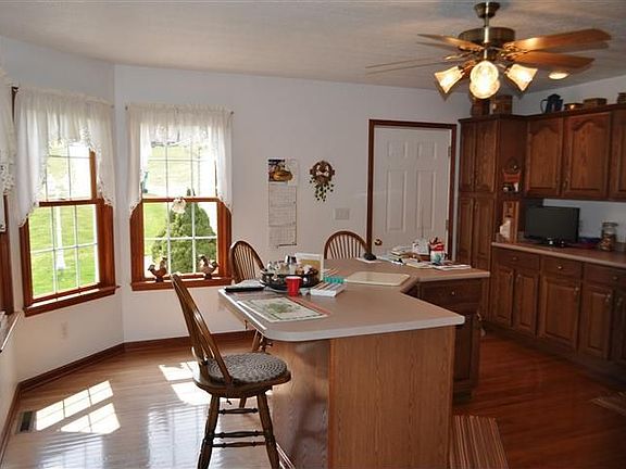 2nd image of 5600 Pine Valley Dr