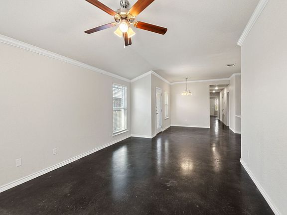 5th image of 917 Ramblewood St