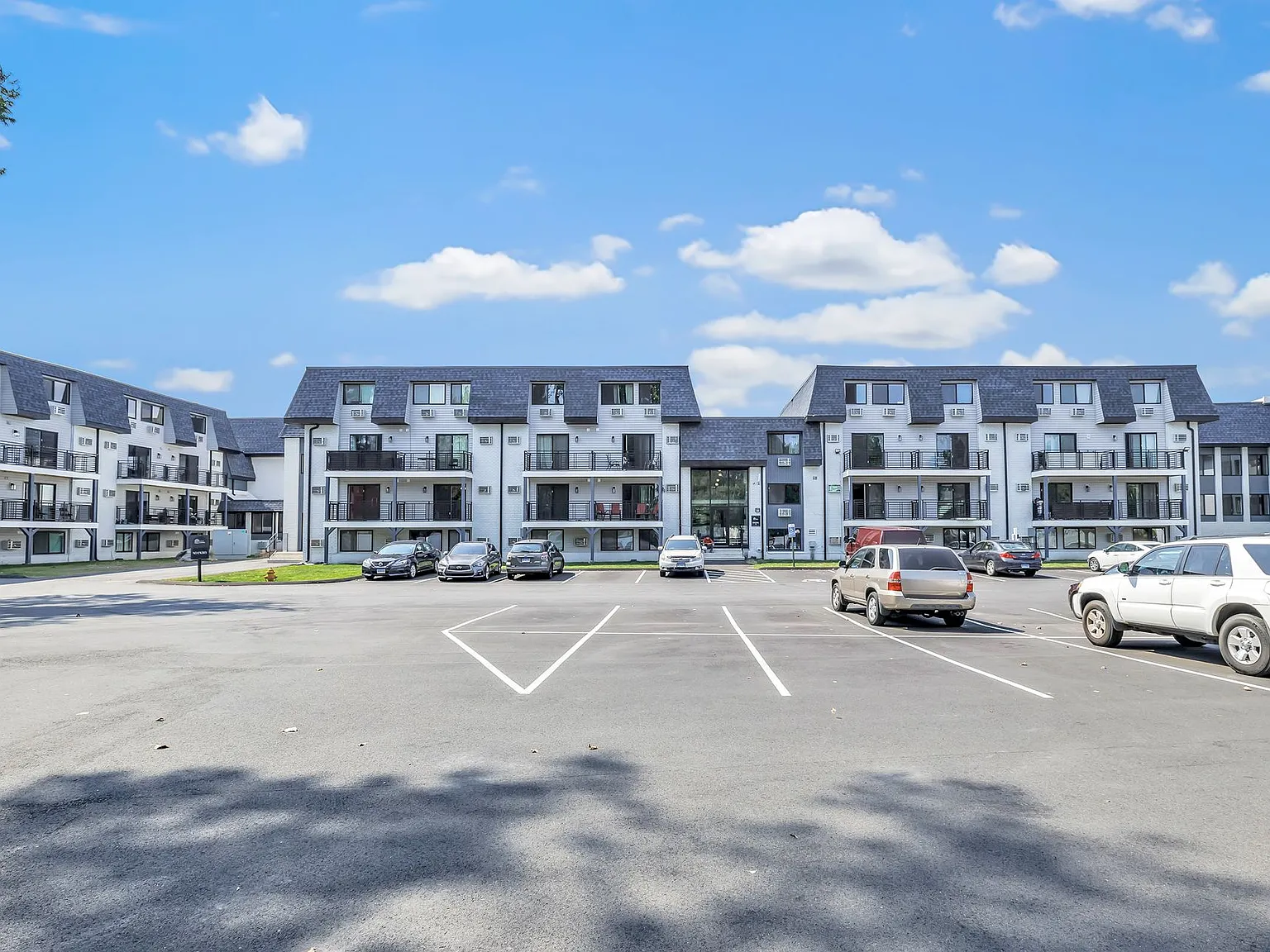 Villa Square LLC — Photo 4