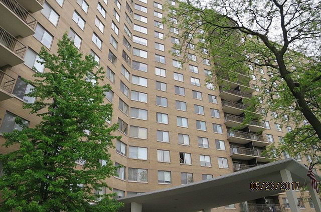 1st image of 7033 N Kedzie Ave APT 401