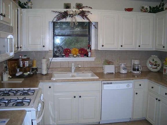 4th image of 85 Sandalwood Cir
