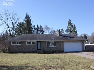 5184 Roscommon St, Burton, MI 48509