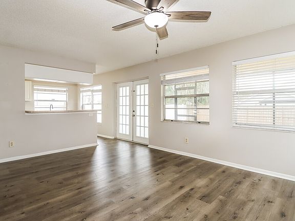 5th image of 10903 Carnelian Ln